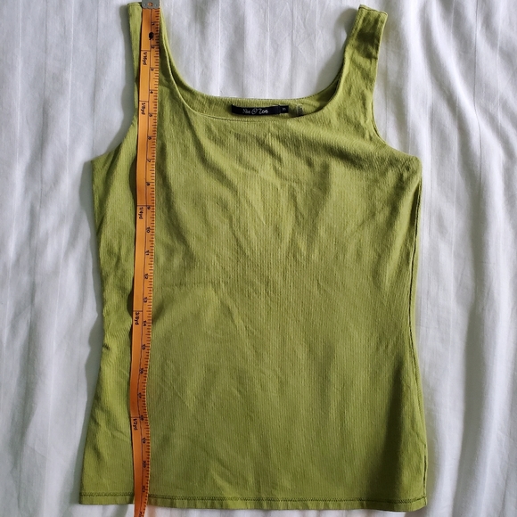 Nic and Zoe Tank Top SMALL - Picture 6 of 7